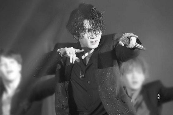 장발 진짜 미쳐벌여 ㅠㅠ 섹시 찰떡이야