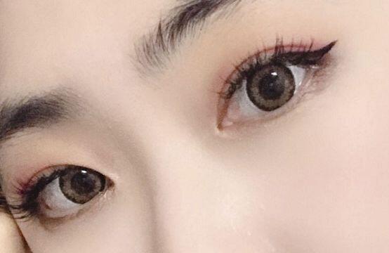 난 속눈썹 연장해서 아이라인은 눈꼬리만 그령 ㅎㅎ 나 누군지 추측되는 사람은 모른척 해주깅~~~