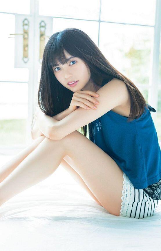 일본 연예인도 먹니? 노기자카 46의 사이토 아스카가 정말 예쁘거든.........