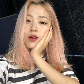 이어서 걸그룹 있지 멤버 류진이랑 유나야 1유나 2류진 으로첨부할게 이사잔 말고도 한번씩 찾아봐 진짜 둘다 미모가 ...