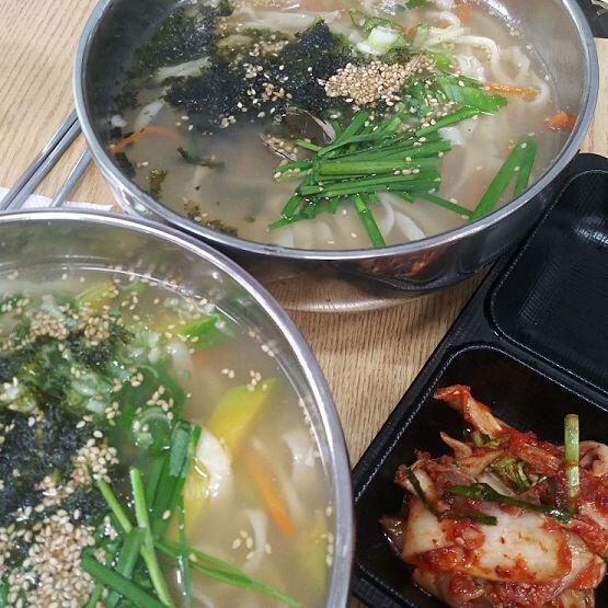 칼국수 초밥 돈코츠라멘