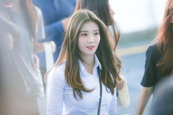나 권은비 사랑하잖아...