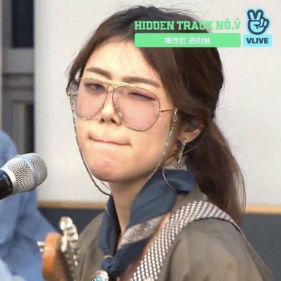 황소윤 사진 더 올리고 가야지... 여러분 황소윤 덕질하세요...