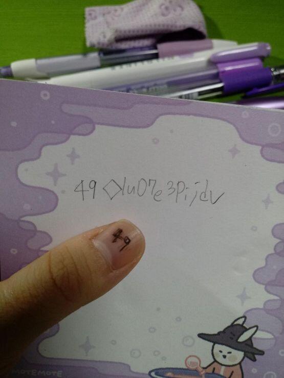 보라색 모으는게 취미💜 사진은 안찍었지만 가방도 보라색이다💜 아이고 사진이 돌려져서 나왔네ㅠ🌆 더많은데 필기구까지만 공유할께 혹시 알아볼수도 있