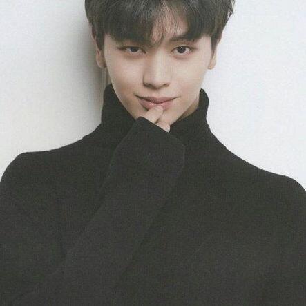 육성재 ㄹㅇ 싸패연기 존버중... https://m.youtube.com/watch?v=M4mDMIg9sYs