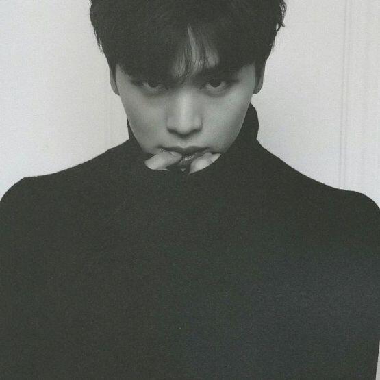 육성재 ㄹㅇ 싸패연기 존버중... https://m.youtube.com/watch?v=M4mDMIg9sYs
