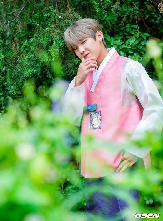 우진이 사랑해줘서 고마워,,, ㅅ솔직히 보여 한번보면 바로 콧물 주륽ㄱ이라구 ㅠㅠ 박 우 진 사 랑 해