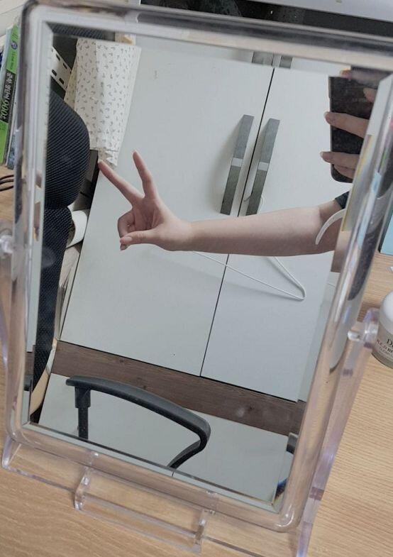 거울! 커야 수호신께서 잘보일것같아서 큰걸로 준비했엉