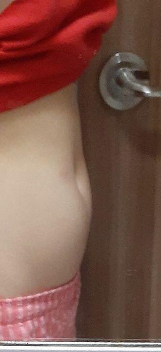 이 사진은 옆으로 찍어서 변화를 본거야 짧은 기간내 먹고싶은거 다먹고 안찌는데다가 뱃살이 쭉쭉빠져서 조으다!!!😭😭💞