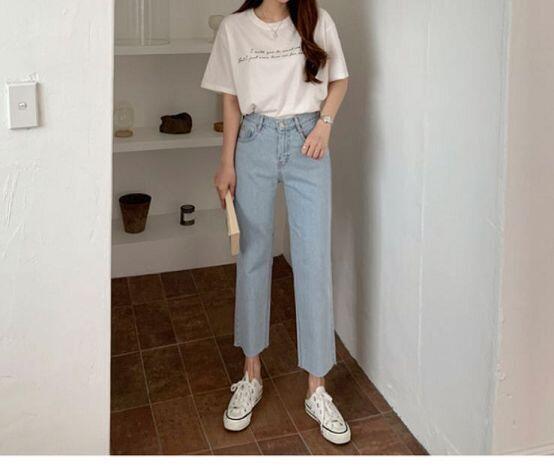 ?이참에 바지 하나 사자..저거 ㄹㅇ 2000년대 패션 암흑기때 입던 바지같어..기왕이면 티도 튼실한거 하나 사고.목 늘어졌네.. 스레주가 코디