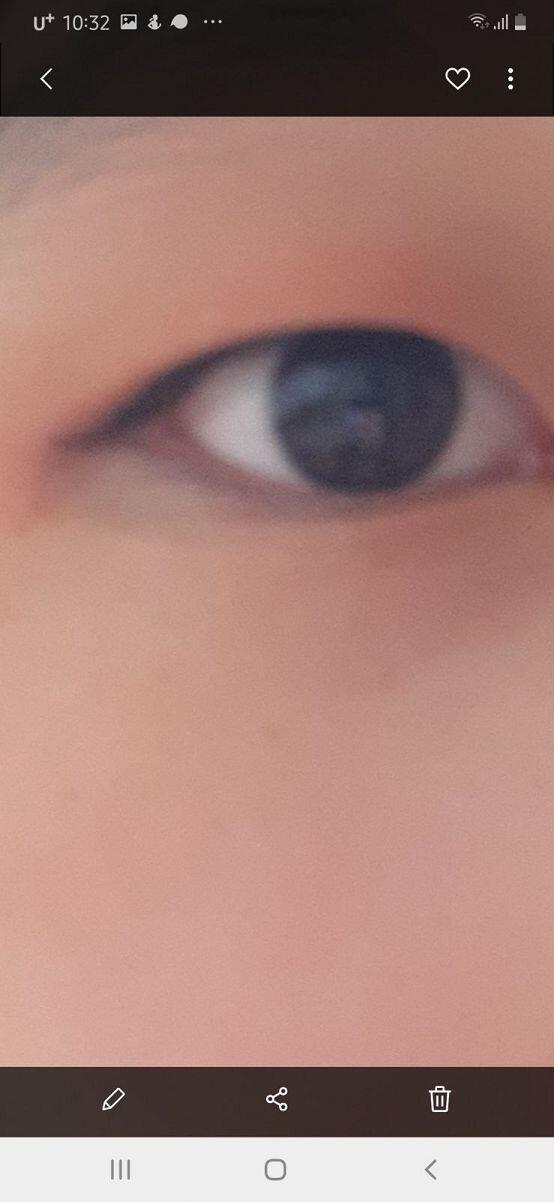오늘 그려본거랑 아이라이너!