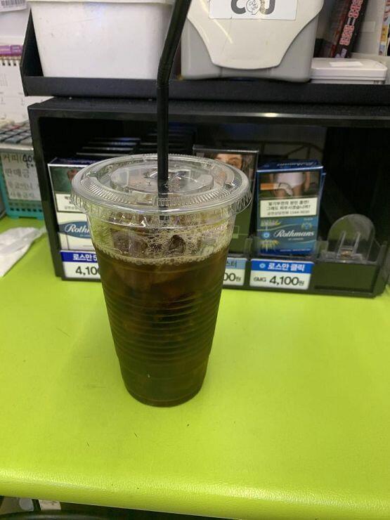 오우쮓 야간 알바 너무 심심한데 잠도오고