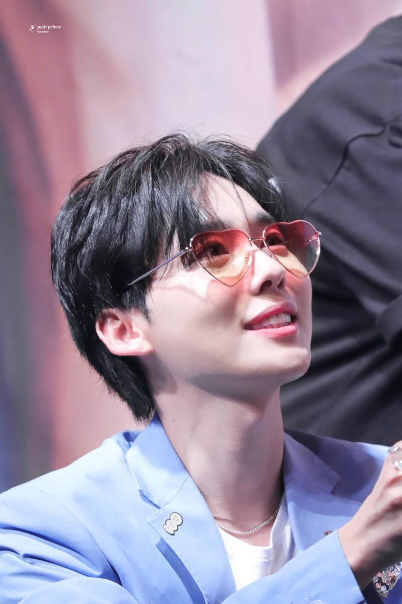 위너 김진우...💙💙 존나 잘생겼어...ㅜ