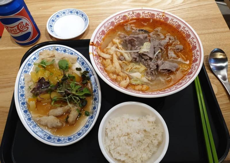 홍리마라탕에 소고기 마라탕이던가...? 찍어놓은 거 다 지워서 인스타에 올렸던 것만 건졌다...