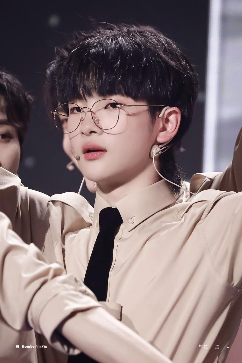 R1SE 조전난 Zhou Zhen Nan ㅠㅠㅠㅠㅠㅠㅠㅠㅠㅠㅠ