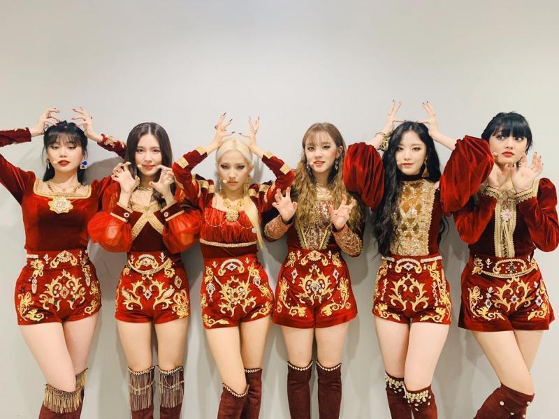 아이들!! 퀸덤보다가 치여서 입덕.. 6명 다 너무 귀엽고 예뻐ㅠㅠ 오늘 12시 정각에 lion뮤비 나온다ㅠ 너무 행복해ㅠㅠㅠㅠㅠ
