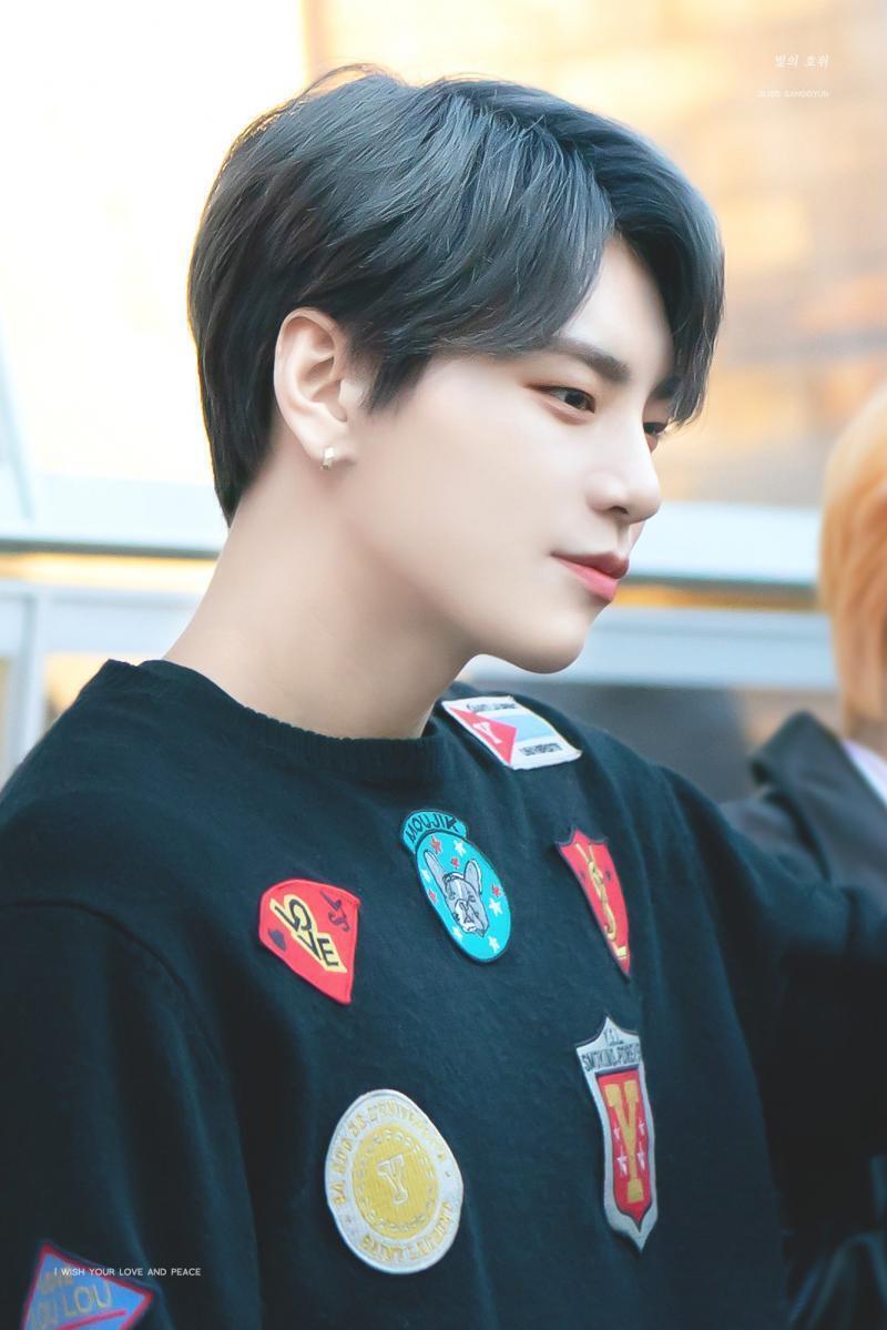 Jbj95 김상균 옆태ㅠㅠ
