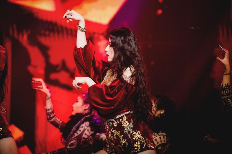 멋지고 귀엽고 예쁜거 다하는 우리 슈슈좀 ㅂ봐줘ㅜㅜㅜㅜ 예슈화는 예뻐서 예슈화 라는 말이 괜히 나온게 아니라니깐???? 비주얼이란 말은 예슈화를