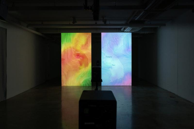 Walk in the sun. 김세진 작가. 송은 아트스페이스. 11월 30일까지 미디어아트 너무 좋아! 보러가야지.
