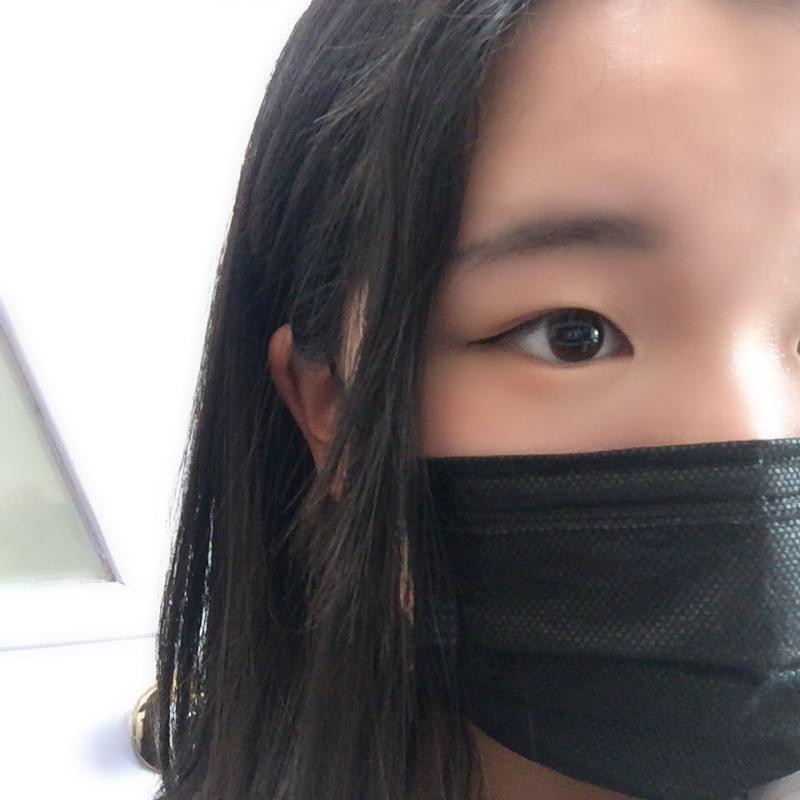 마스카라랑 뷰러 제외한 데일리 하찮게 생겼당