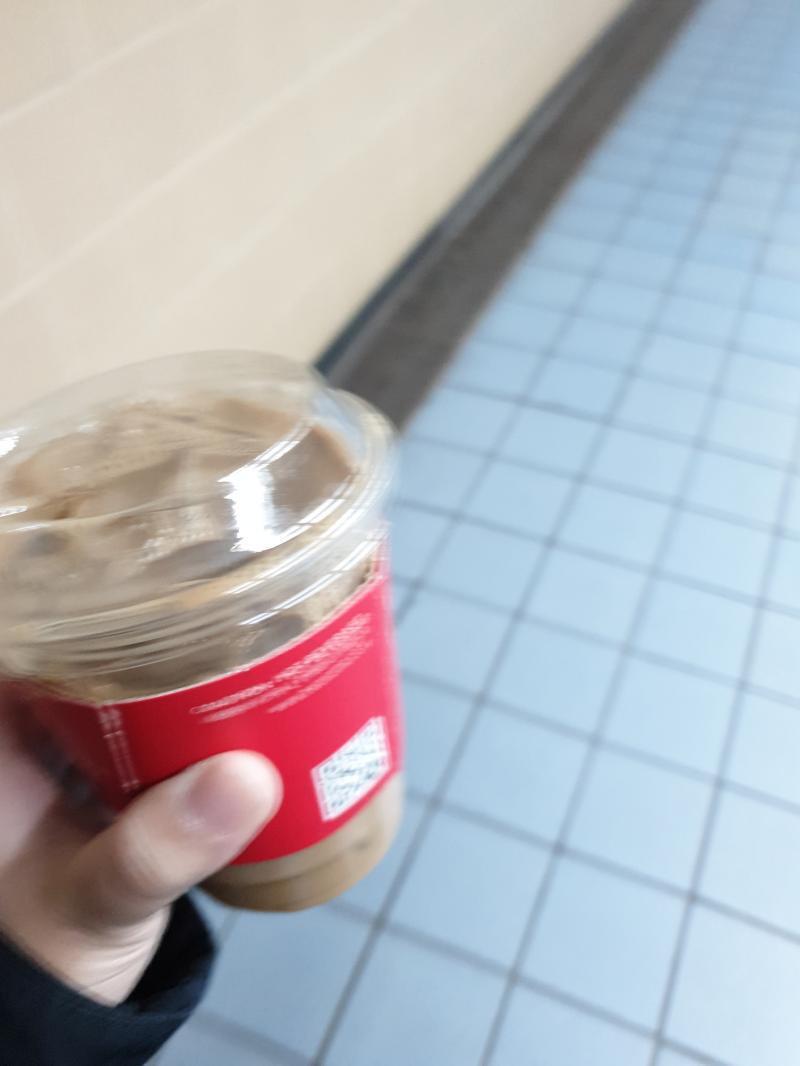 얼뒤아 근데 시럽 넣는거 까먹음