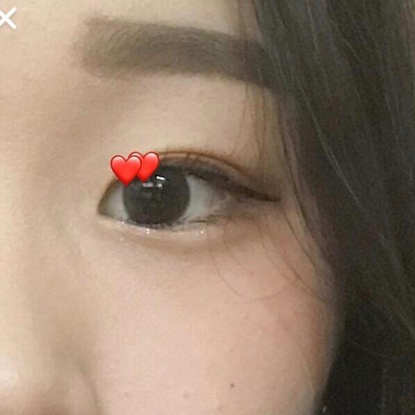 알아보는 사람이 있을까봐 겁난다 ㅠㅠ 쌍테붙여봤어ㅎㅎㅎ 그냥 데일리 메이꾸업이야 ㅎㅎㅎㅎ