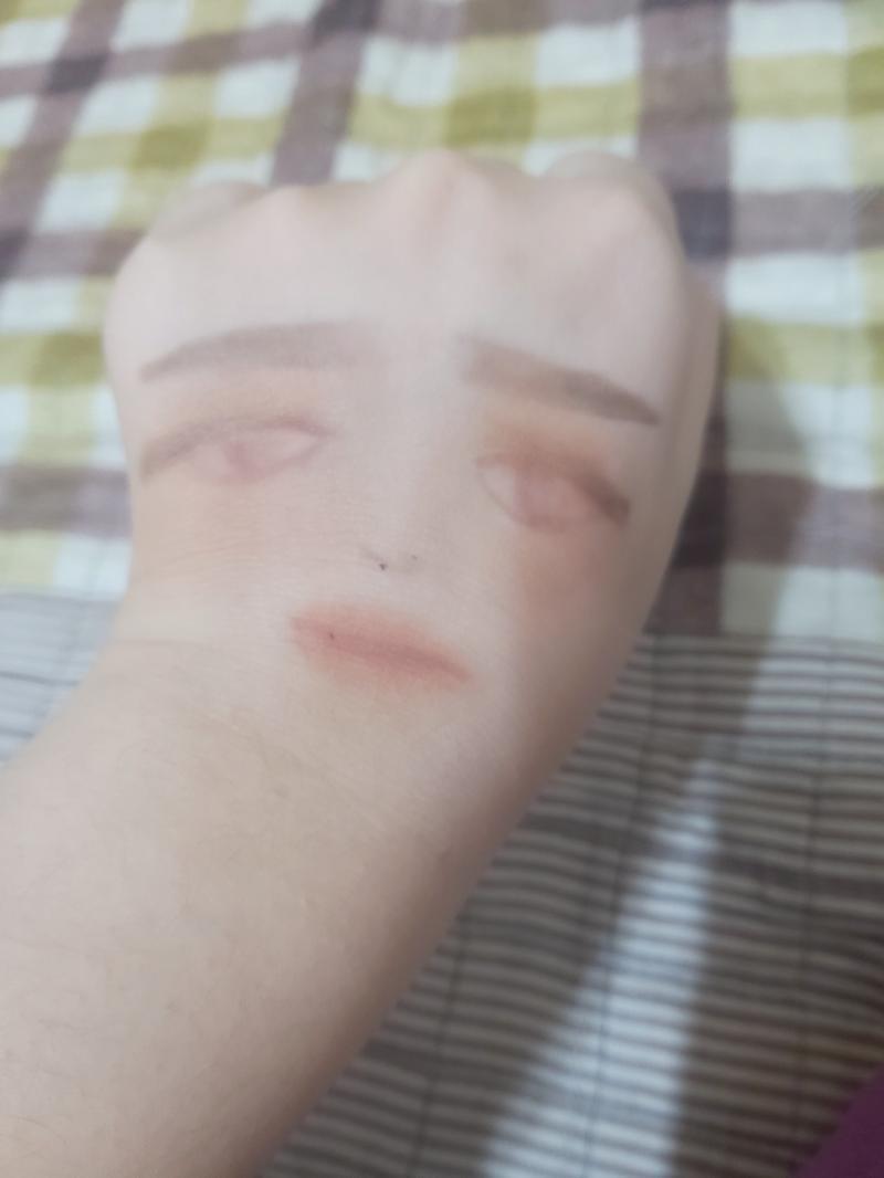 예쁘지