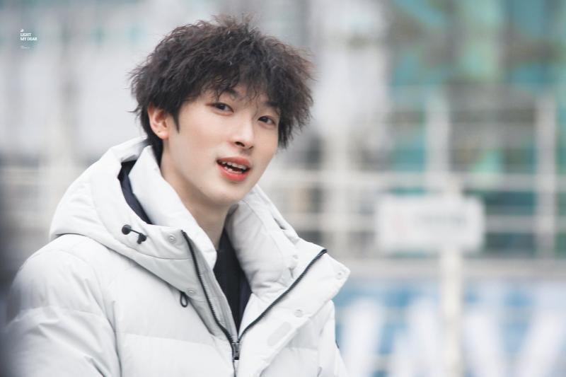 우리 배우님... 우주최강 예쁘다...
