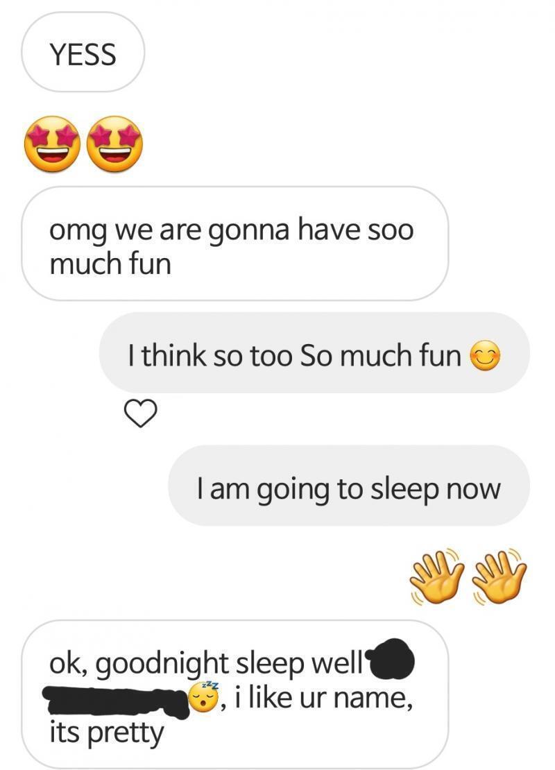 우리 그젠가..? 얘 한국에 오면 ㅋㅋㅋㅋㅋㅋㅋ롤러코스터 같이 타자고 그랬어 난 얘 그런거 잘 못 탈 줄 알았는데 잘 탄다더라 저 검은색으로 칠