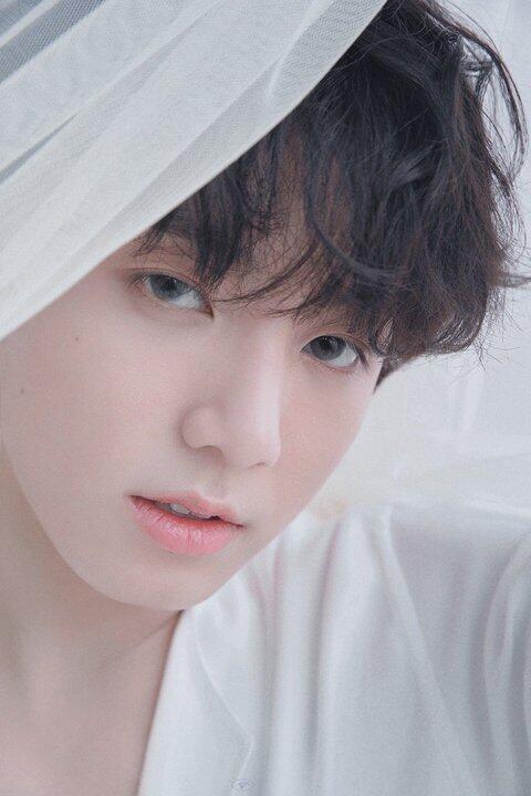 정국이 쓰러왔는데 이미 있네! 한없이 귀엽다가도 오빠미 낭낭한 울 황금막내.. 모두 전정국하세요ㅠㅠㅠ