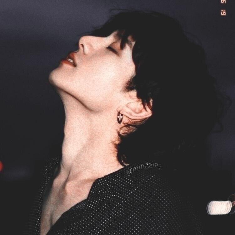 전정국 방탄 정국 ㅜㅠㅠㅠㅠ 토끼같은 게 아주 귀엽고 어떨 땐 섹시하고 혼자 다해ㅜㅜㅜ 97년생 생일은 0901 이야!!!! 💜 다 쓰고 보니 