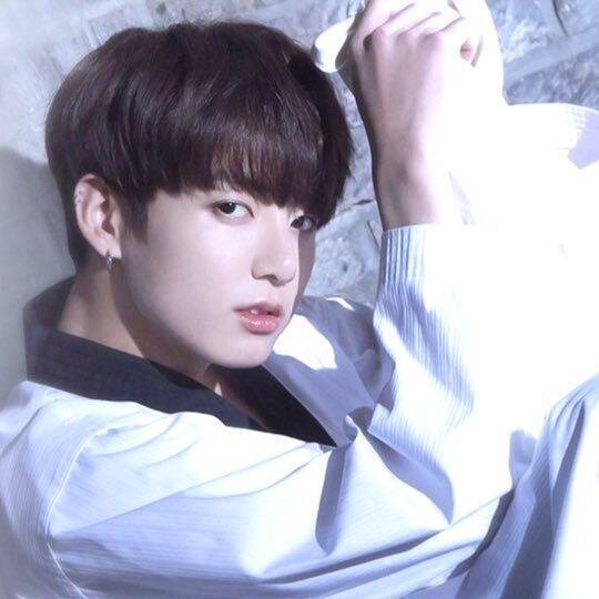 정국이 쓰러왔는데 이미 있네! 한없이 귀엽다가도 오빠미 낭낭한 울 황금막내.. 모두 전정국하세요ㅠㅠㅠ