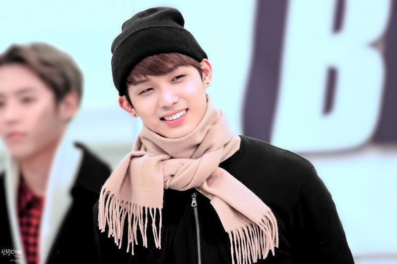 다들 우리 현식이좀 보고 가 세상 혼자사는 우리 식이 사랑해 진짜💙💙