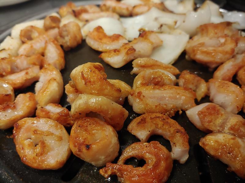 커스터드 크림파이! 삼겹살!! 막창!!!!! 솔직히 이 막창 구울때는 약간 내 손에 구이의 신이 빙의된게 아닌가 싶을점도로 사진이랑 똑같이 구워