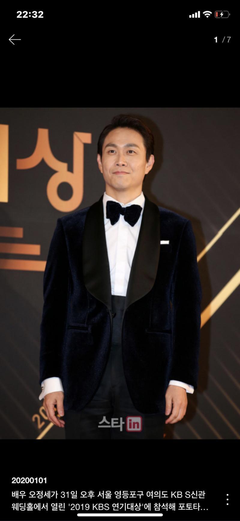 둘이 형제 아니지?