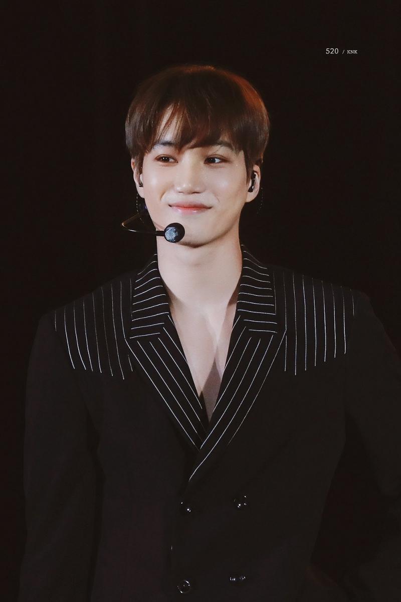 엑소 시우민 아니면 카이 갭차이 오지죠 시우민은 군대 갔으니 카이 사진만 올리고 갑니당