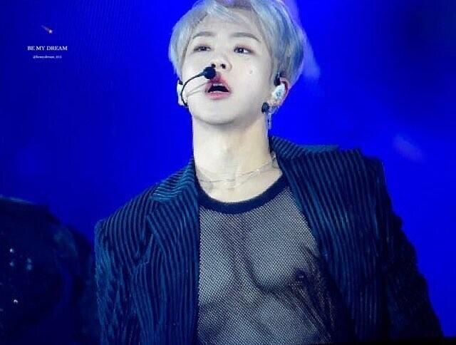 난 세븐틴 호시 영업 할게 진짜 얘 완전 살 빼고 용 됐어 갑빠도 탄탄한 햄스터 호랭이야 ㅠㅠ