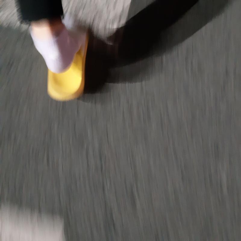 >>5 >>6 너야?