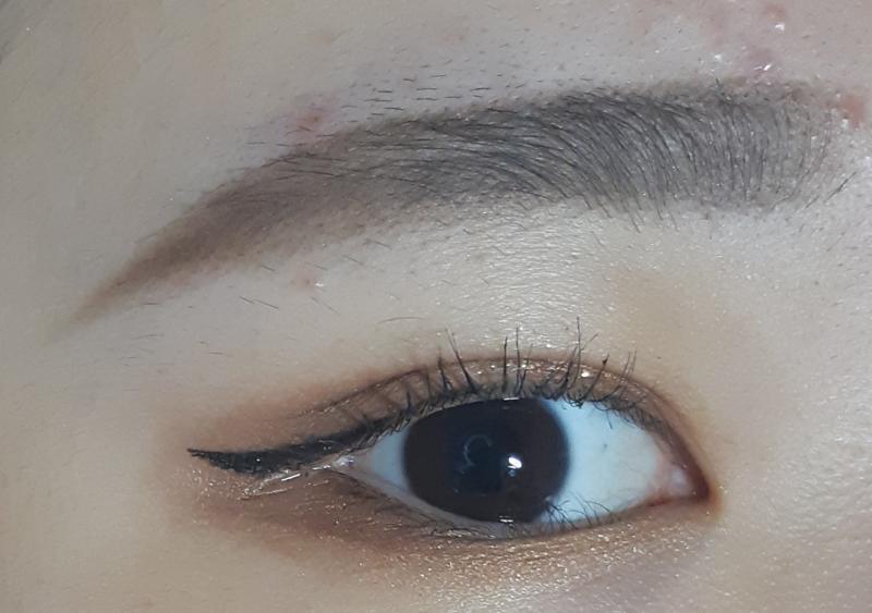 여름때 많이하던 눈화장