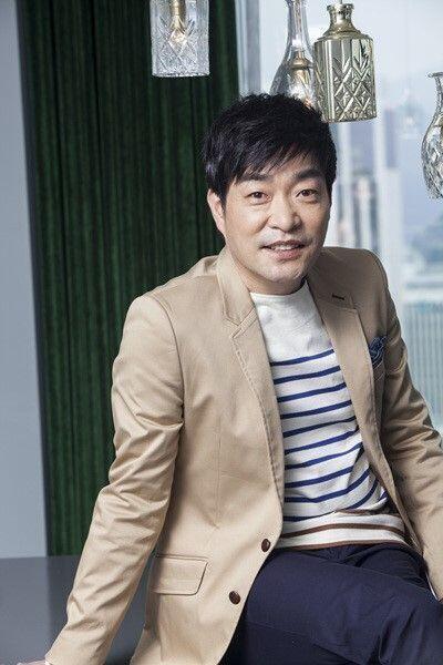 손현주 개기엽다구 ㅠㅠㅠㅠㅠㅠㅠㅠㅠ 세상에 이렇게 귀엽고 훈내나는 아저씨가 있어....?
