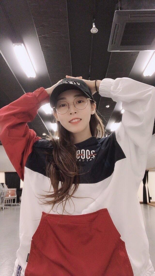 남돌만 있넹.. 잘생긴 여돌하면 문별이지! 우리 귀여운 햄찌♥♥