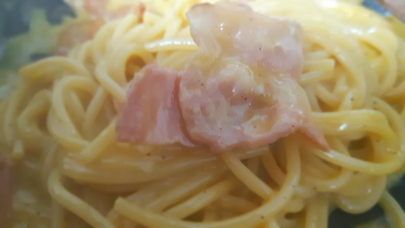 내일 후기 갖고 올게! 글구 밑 사진은 오늘 만든 정통 까르보나라.. 생크림 없는게 훨훨 맛나다 ㅠ 요리가 취미입니당:)