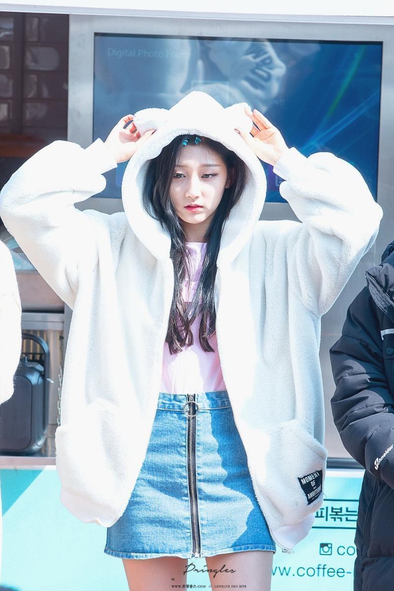 러블리즈 예인, 미주, 수정