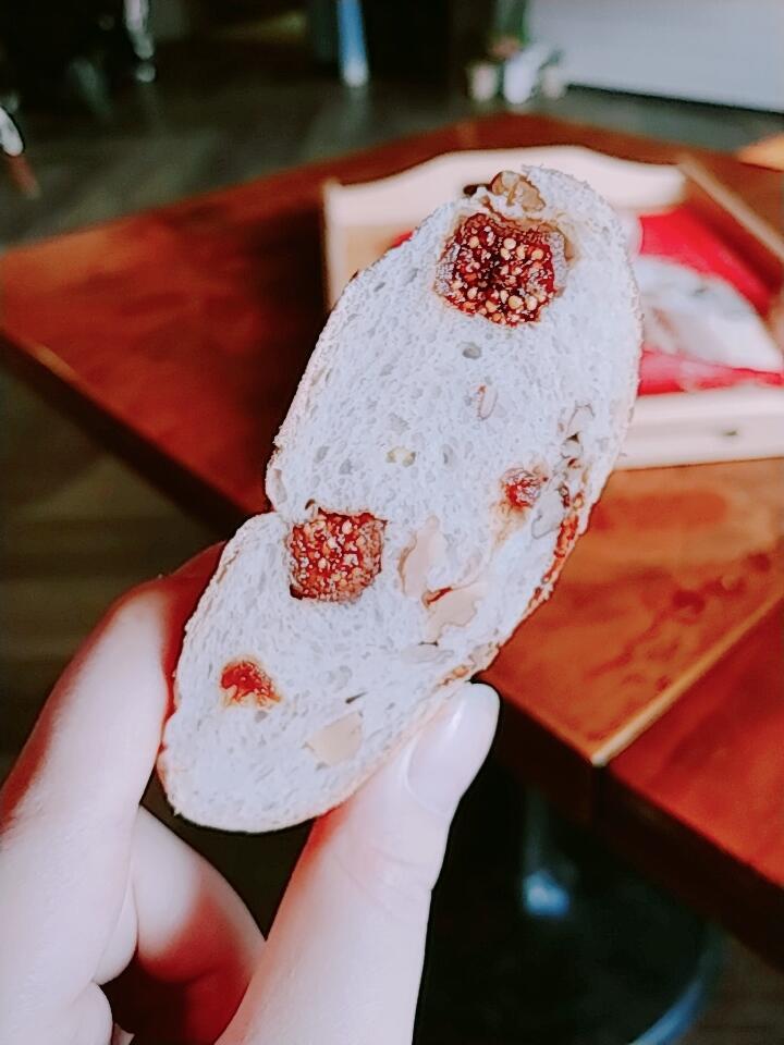 이름모를 빵