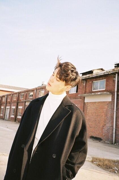 이름 딘 본명 권혁 생년월일 1992년 11월 10일 좋아하는 노래 풀어 D 인스타그램 잘생기고 랩도 잘 하고 논란도 없고 넘 죠아... ♥️♥