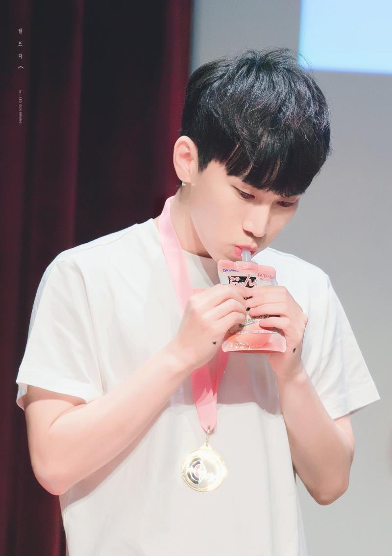 1,2,3(서은광,이민혁,이창섭) 군입대함 4,6,7(임현식,정일훈,육성재) 입대예정 5(프니엘) 해당사항없음 다른 건 검색하면서 알면 좋겠고