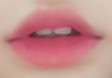 >>26 연하게 해봤당ㅎㅎ 핑크핑크하게 해봤어! 99%는 너 입술이 다했구...🥰