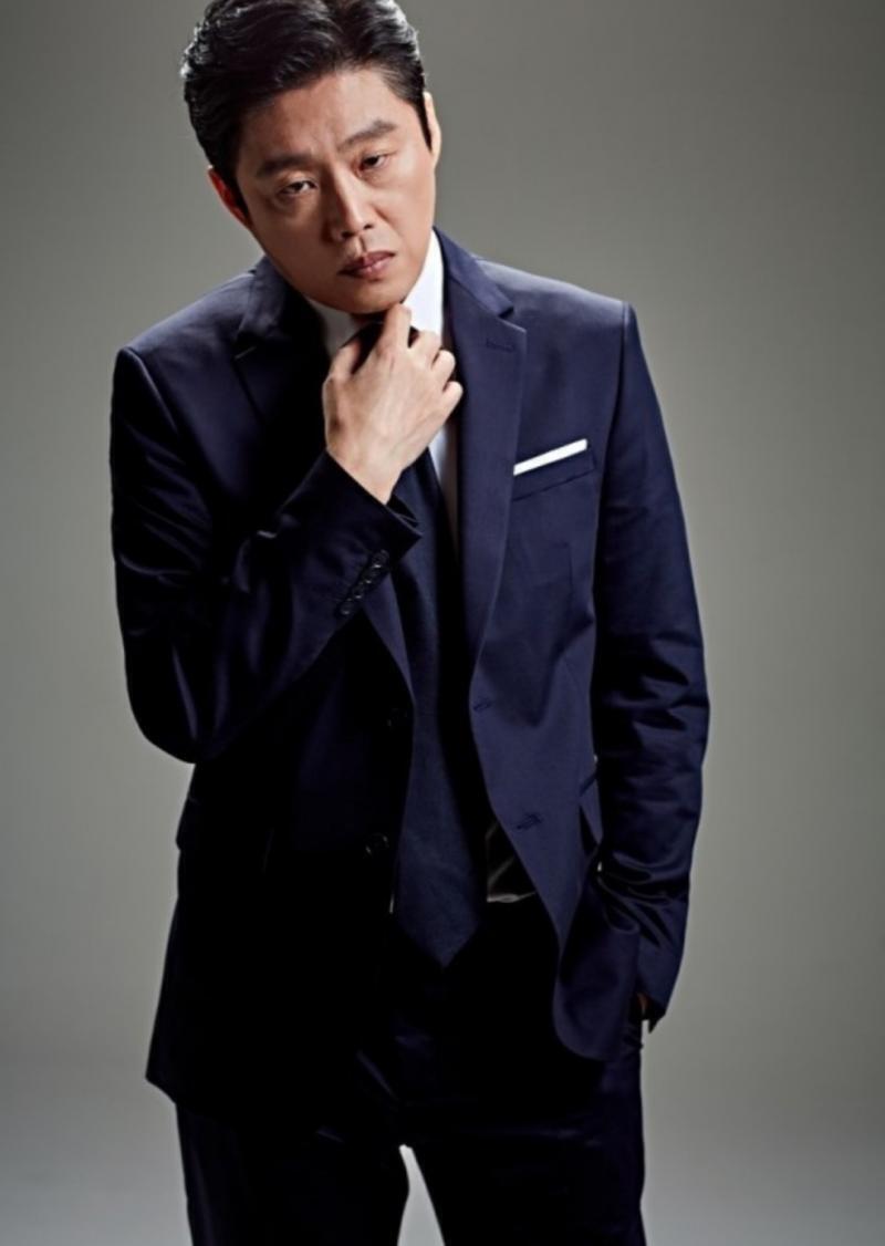 김희원배우ㅠㅜ너무좋아 내최애케아저씨ㅠㅠㅠㅠㅠㅠ 항상악역으로나오는데 앵그리맘이라고드라마에서부터빠져서 너무섹시함ㅜㄴ