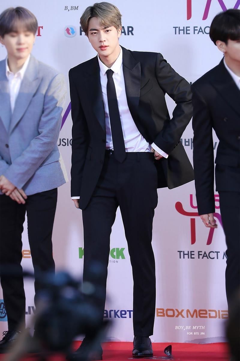완전 김석진인데?