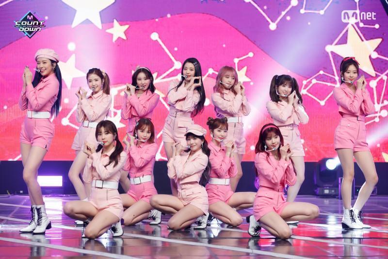 아이즈원...아이즈원은 진짜 12명이 다 예뻐. 진짜 나 얼굴보단 빙구? 하찮은 매력? 그런 걸로만 입덕했었는데 앚둥이들은..얼굴보고 입덕했어.
